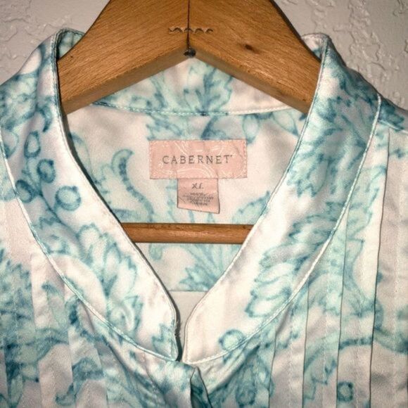 Cabernet Button Down Tank Top‎ - Picture 5 of 6